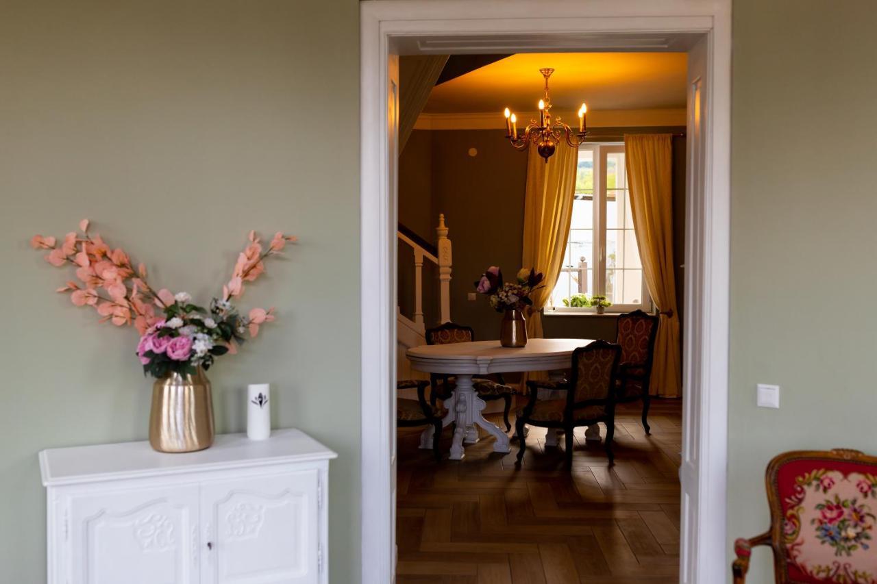 The Corner House Apartment Хунедоара Екстериор снимка