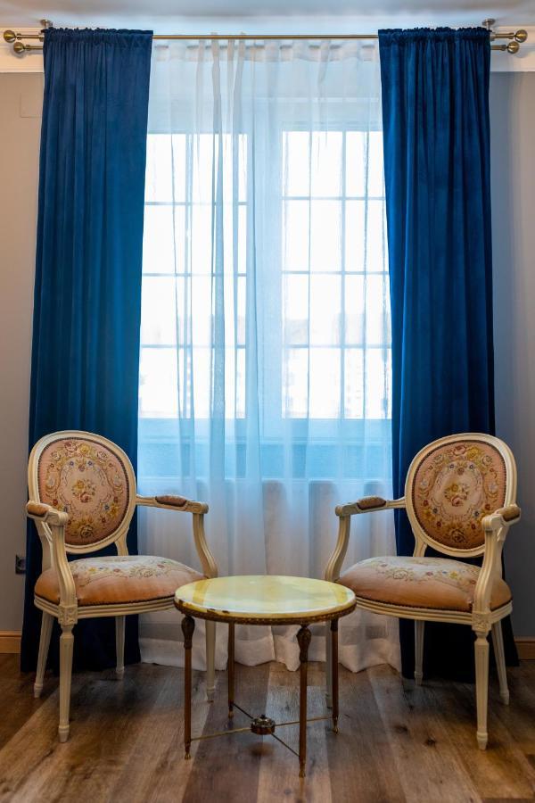 The Corner House Apartment Хунедоара Екстериор снимка